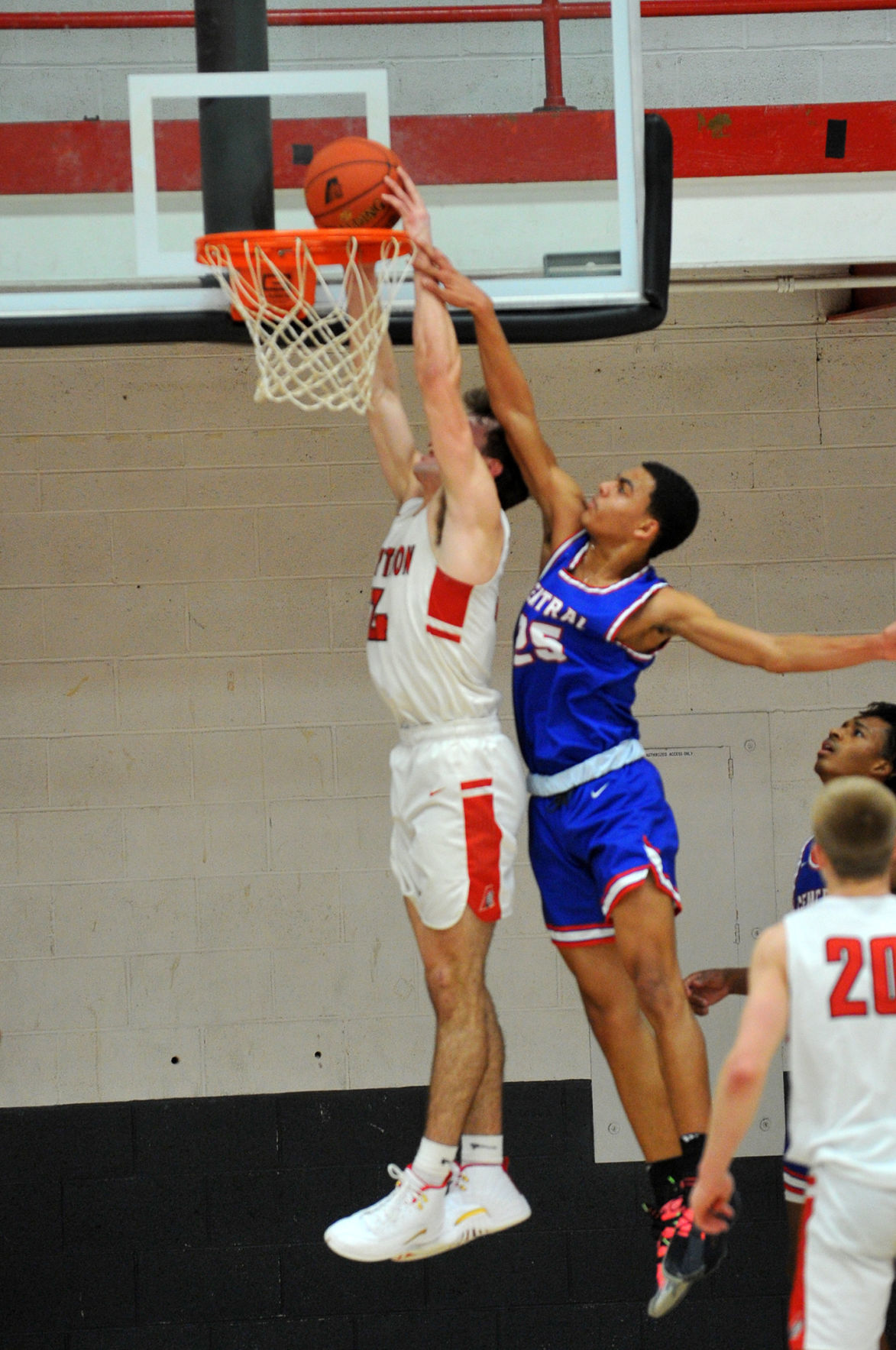 Davenport Central at Assumption boys basketball